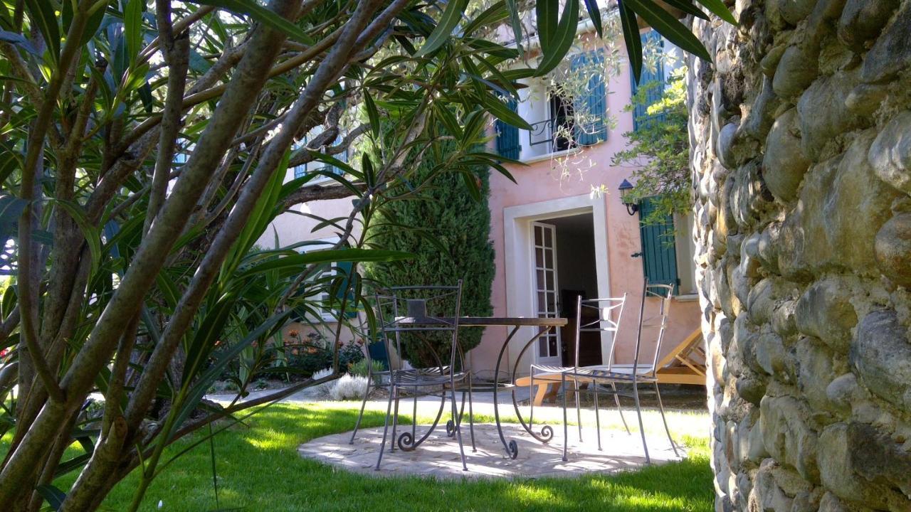 Sous Le Figuier... Apartment Buisson Exterior foto